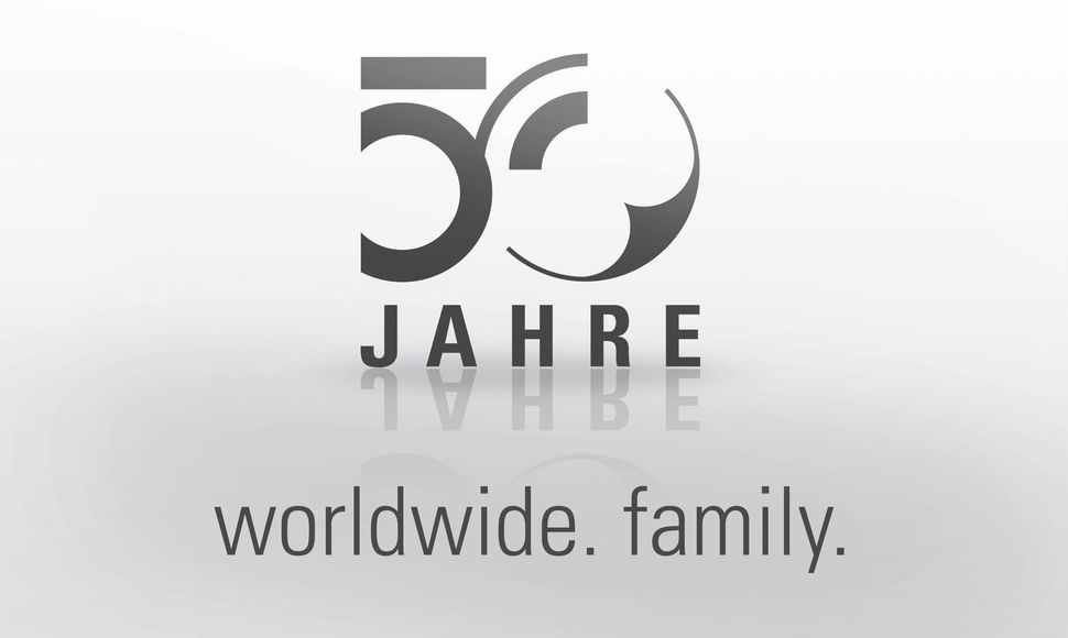 fischer 50 Jahre-Logo – worldwide. family.